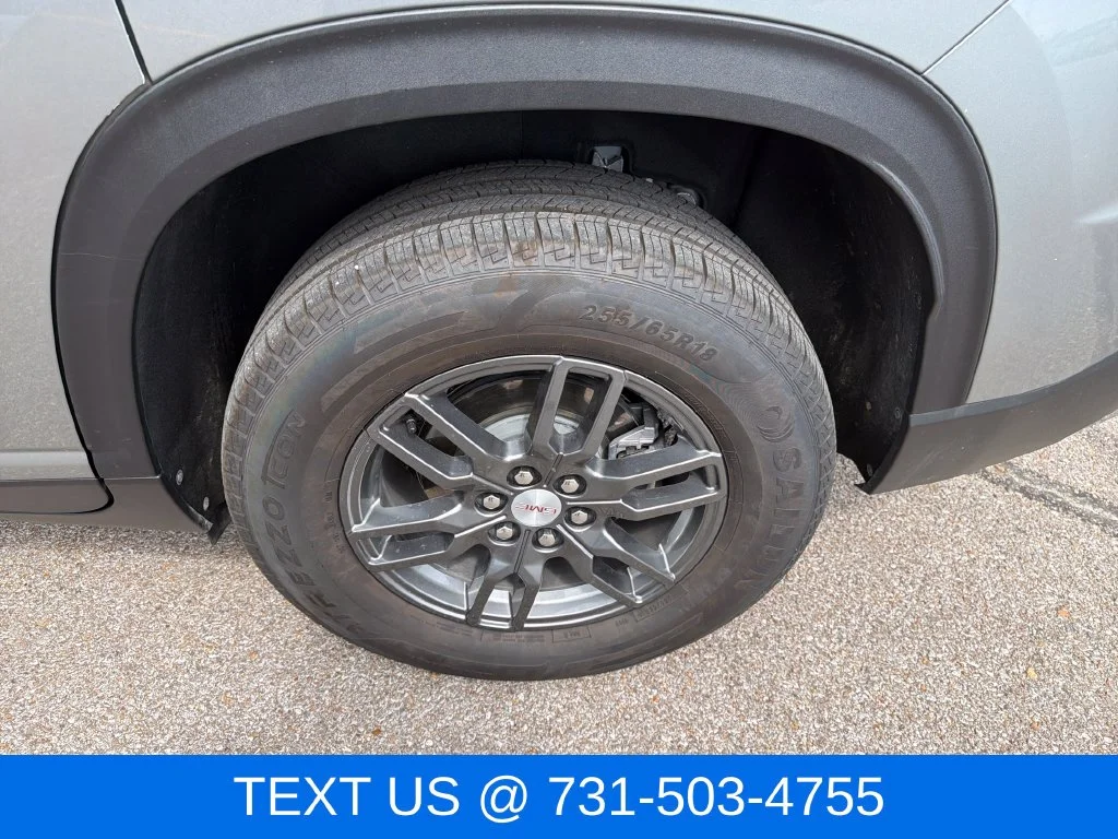 Used 2025 Silver GMC Elevation image 31