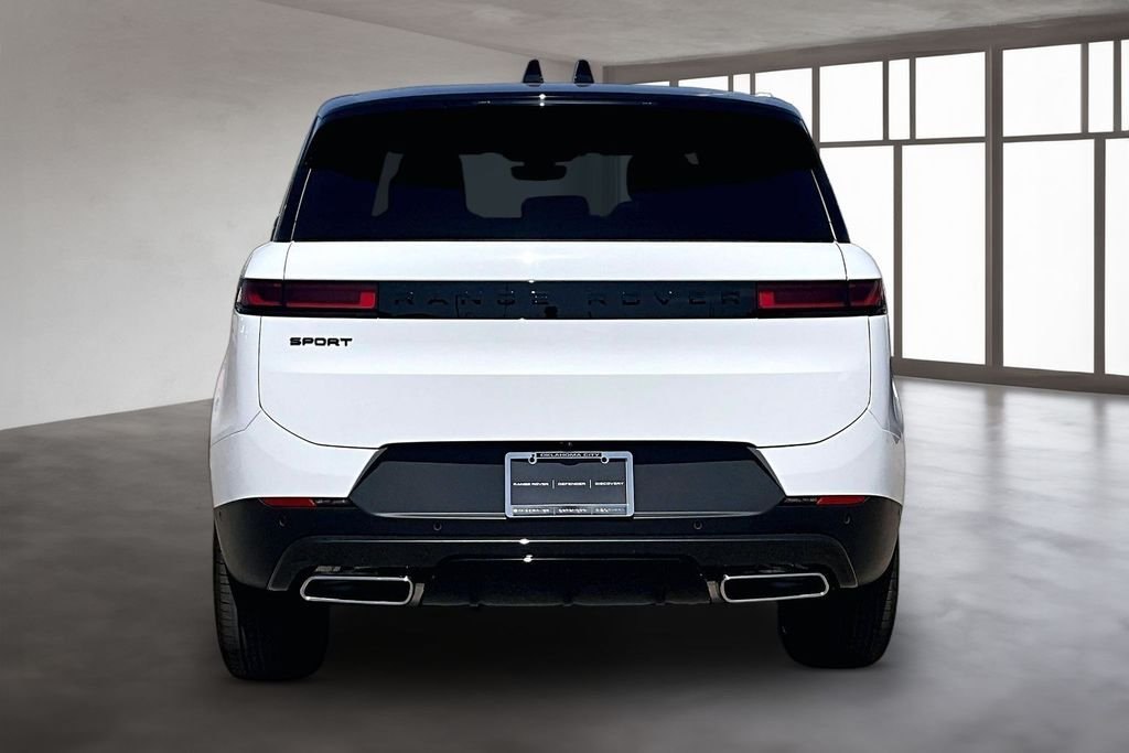 New 2026  Land Rover SE image 4