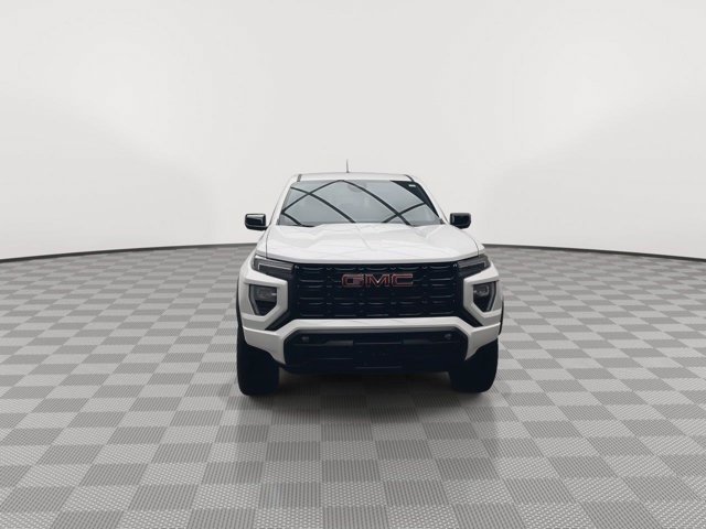 Used 2024 Summit White GMC 4WD Elevation image 38
