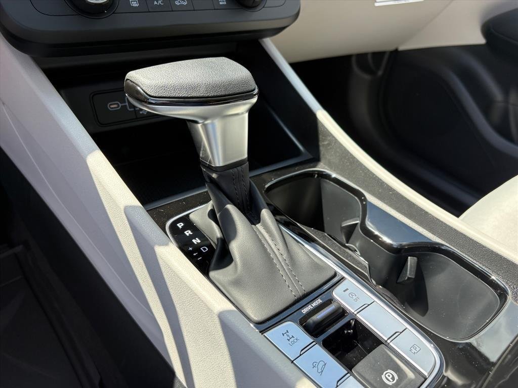 New 2026 Serenity White Pearl W6h Hyundai SE image 40
