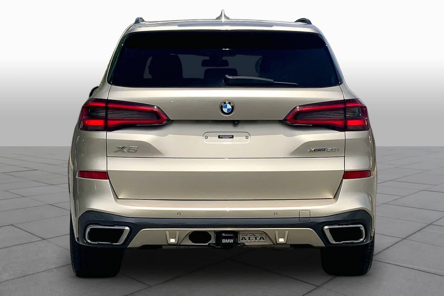 Used 2019 Sunstone Metallic BMW xDrive50i image 5