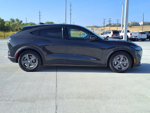 Used 2022 Gray Ford Select image 7