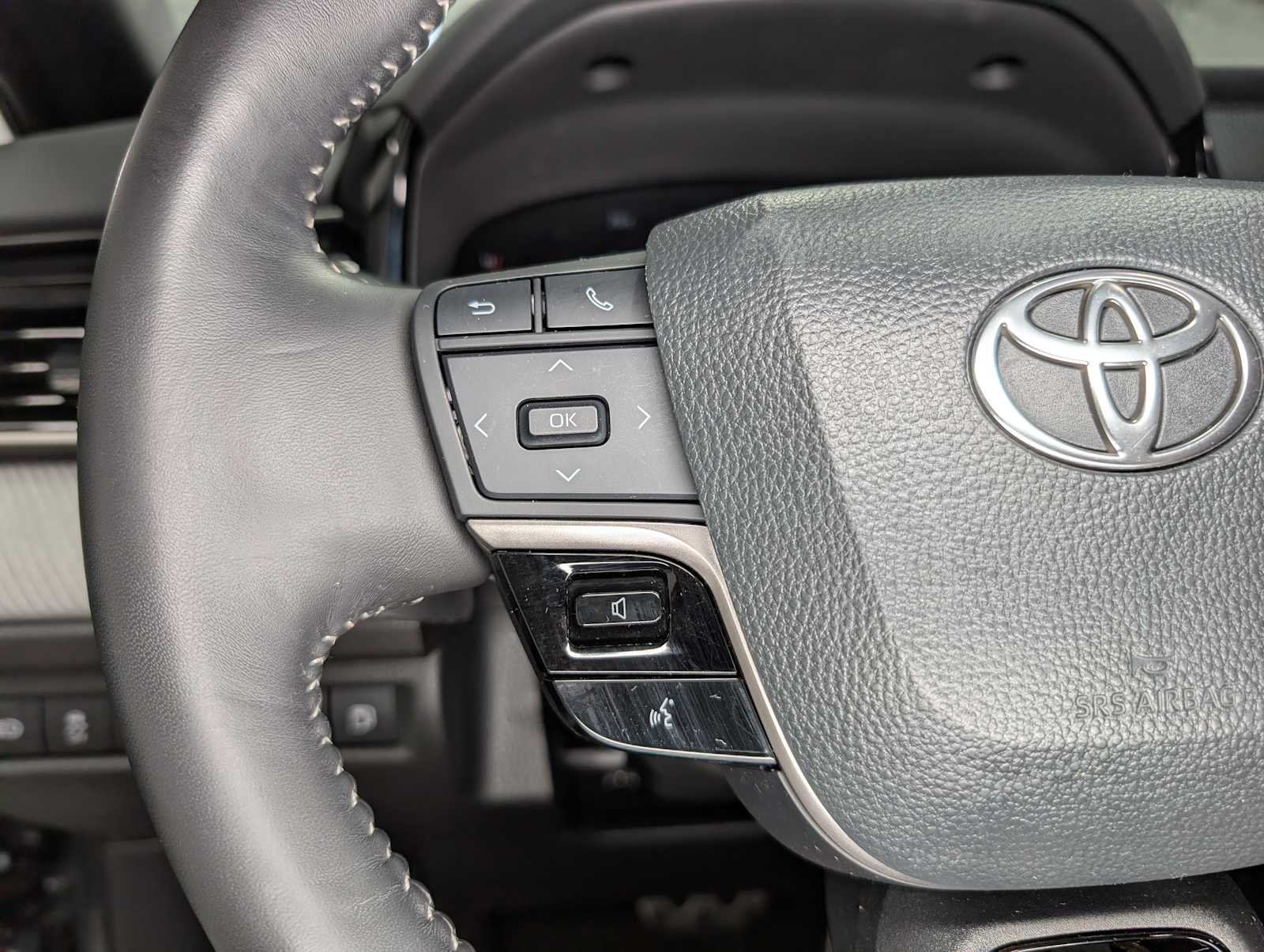 Used 2025 Underground Toyota SE image 34