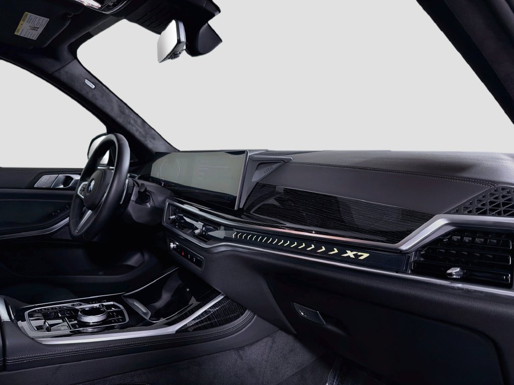 Used 2027 Black BMW xDrive40i image 32