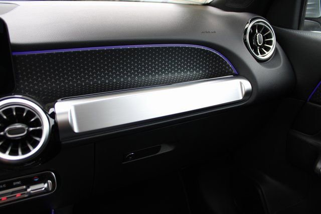 New 2026 Cirrus Silver Metallic Mercedes-Benz GLB 250 image 66