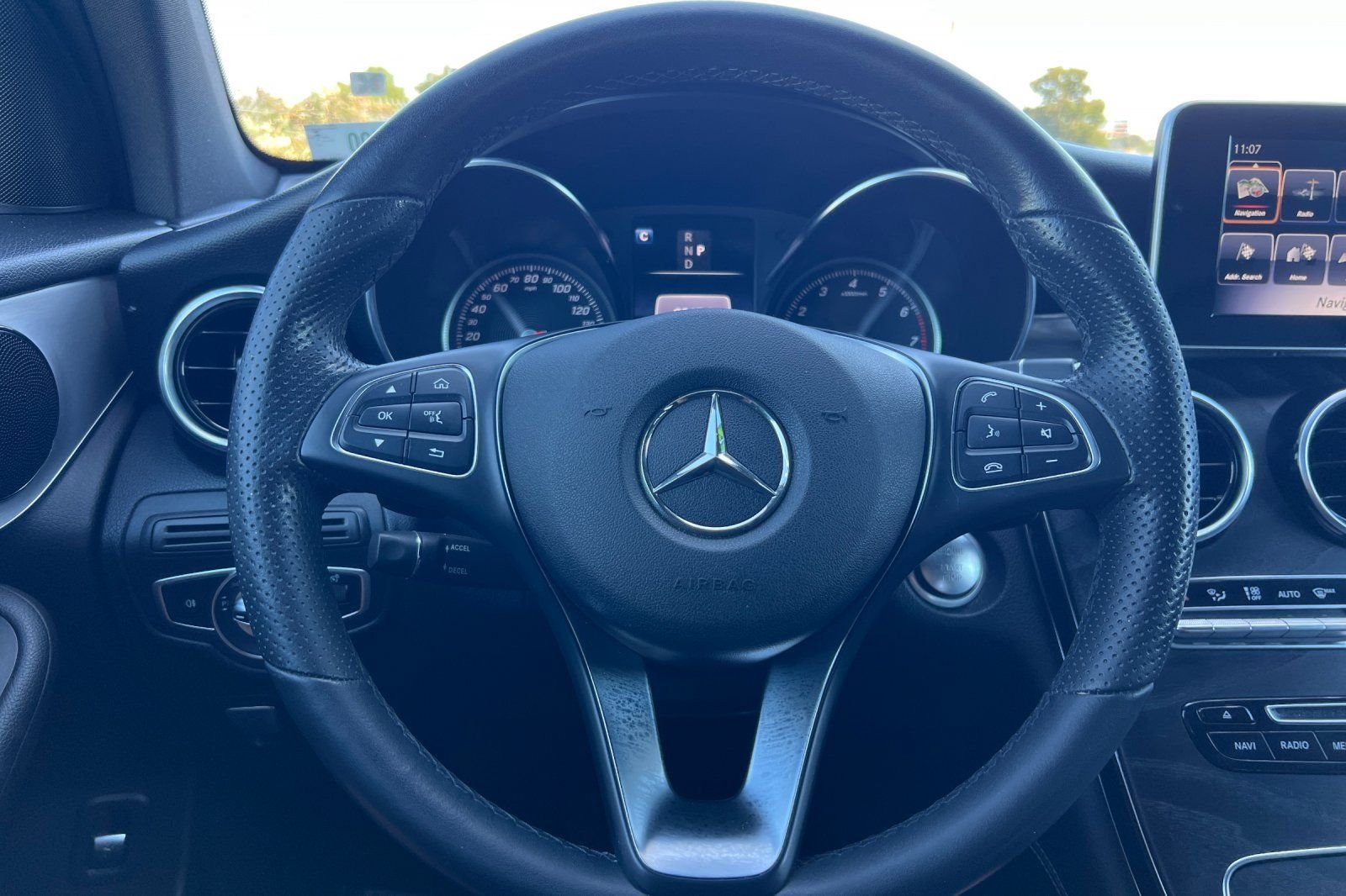 Used 2019  Mercedes-Benz 300 image 28