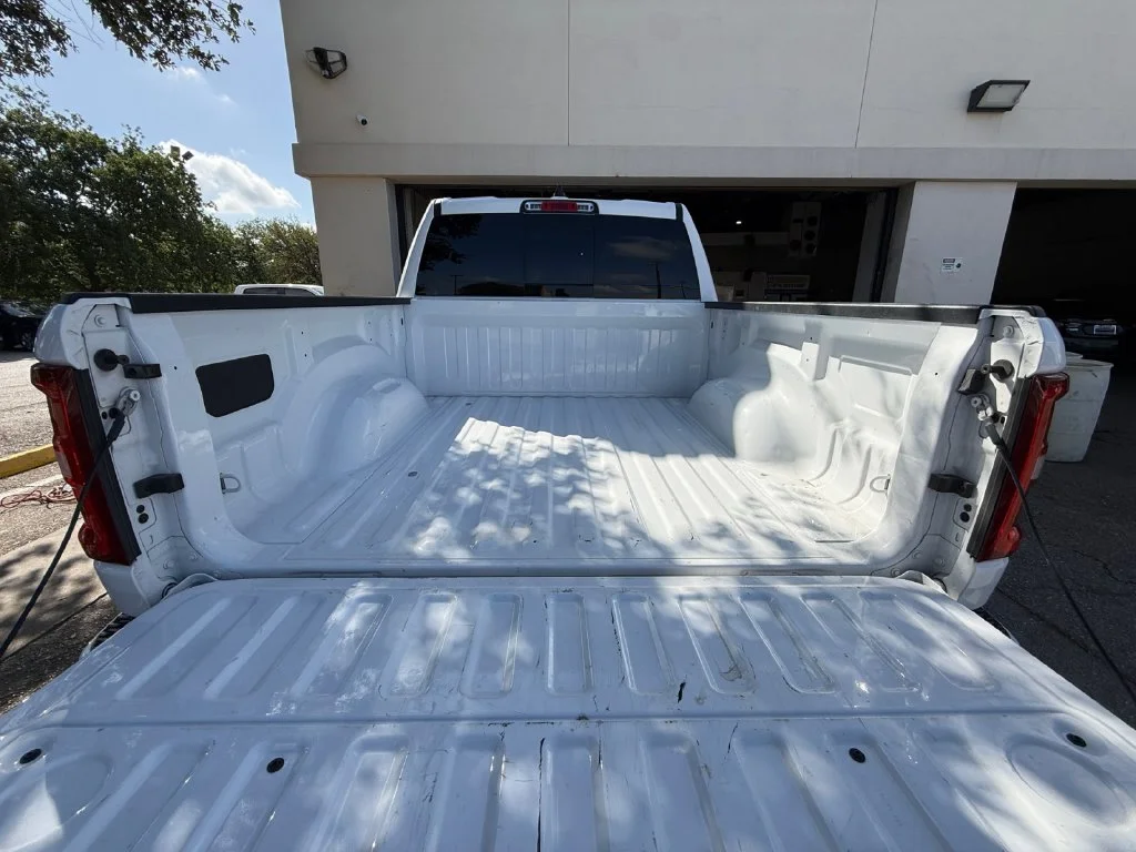 Used 2025 White Ram Big Horn/Lone Star image 19