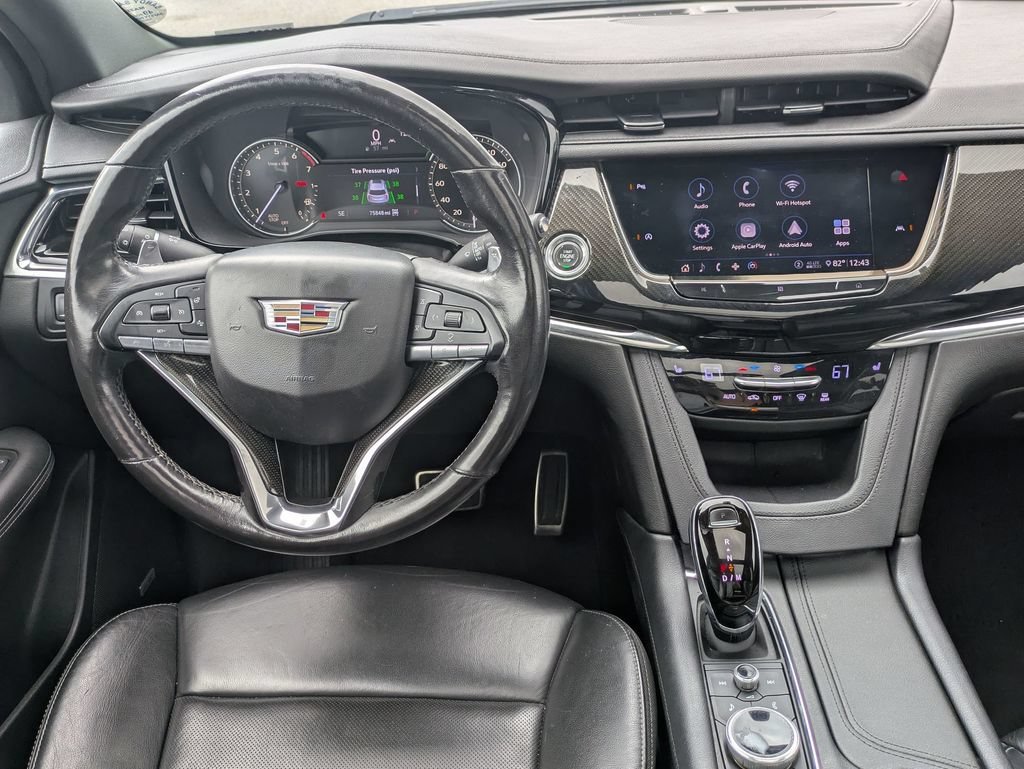 Used 2020 CRYSTAL WHITE TRICOAT Cadillac AWD Sport image 32