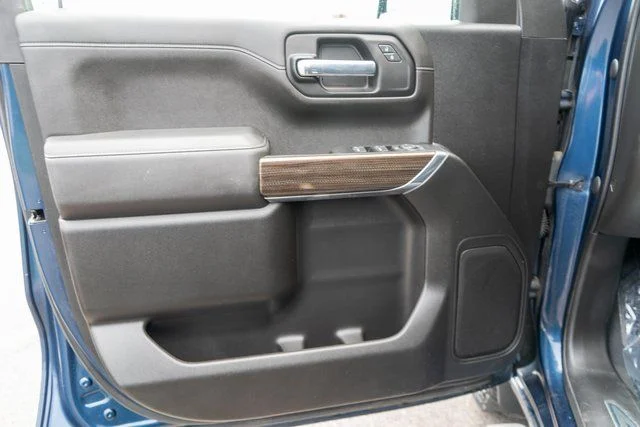 Used 2021 Blue Chevrolet LT Trail Boss image 17