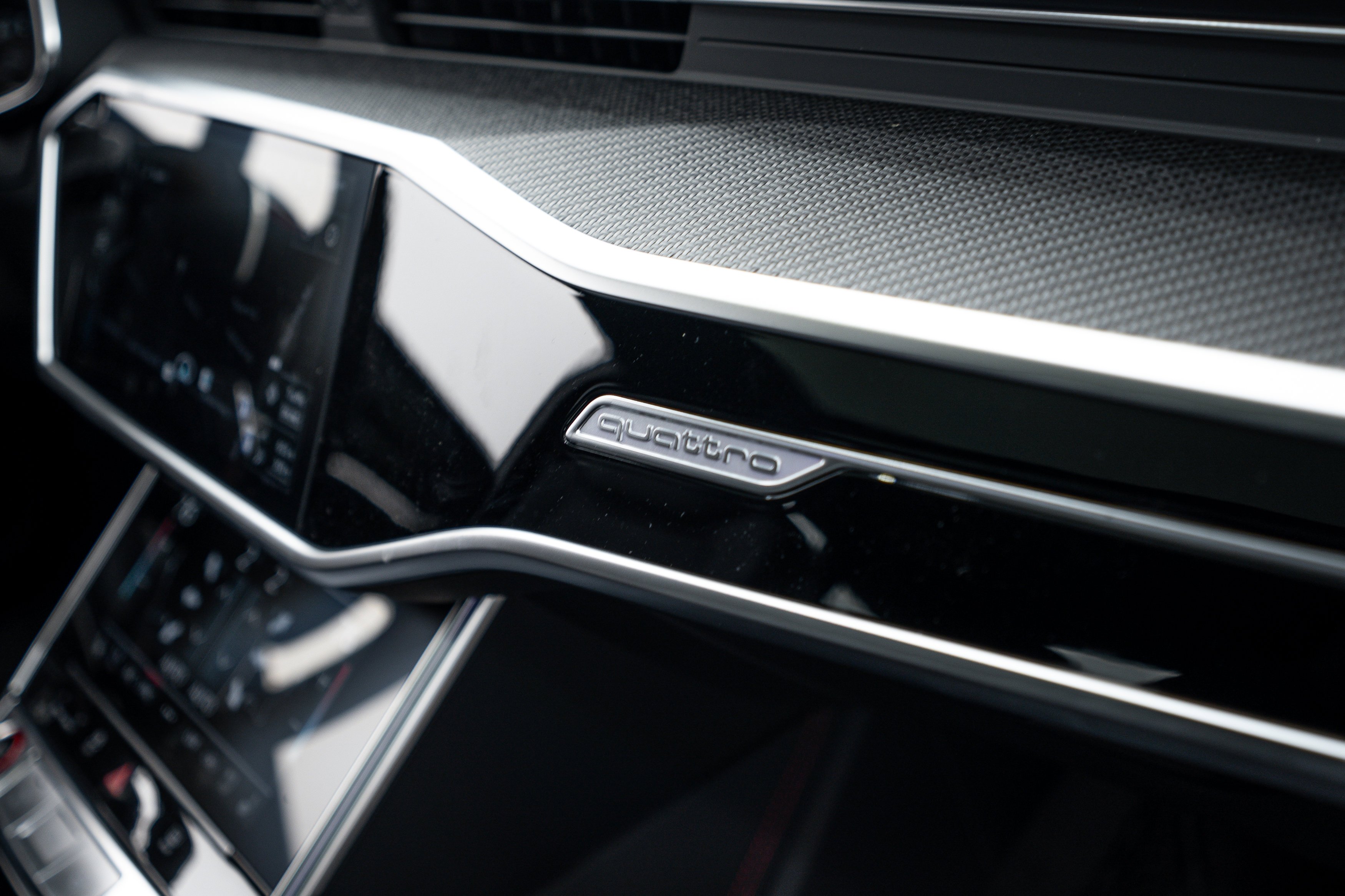 New 2026 Daytona Gray Audi performance image 14