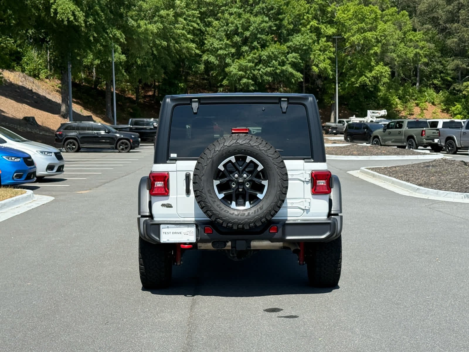 Certified Used 2025 Bright White Clearcoat Jeep Rubicon image 4