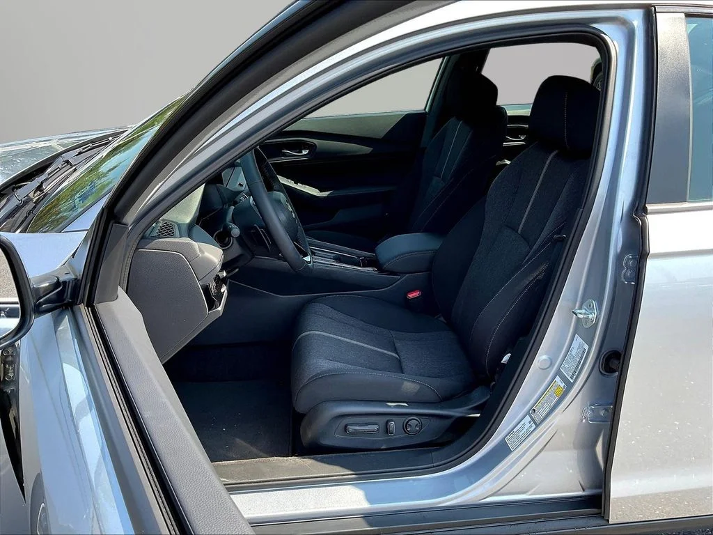 New 2026 Solar Silver Metallic Honda Sport Hybrid image 20