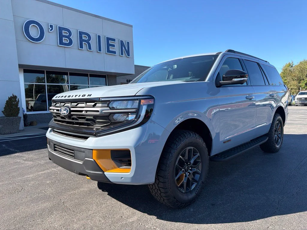 New 2027 Glacier Gray Metallic Tri-Coat Ford Tremor® image 1