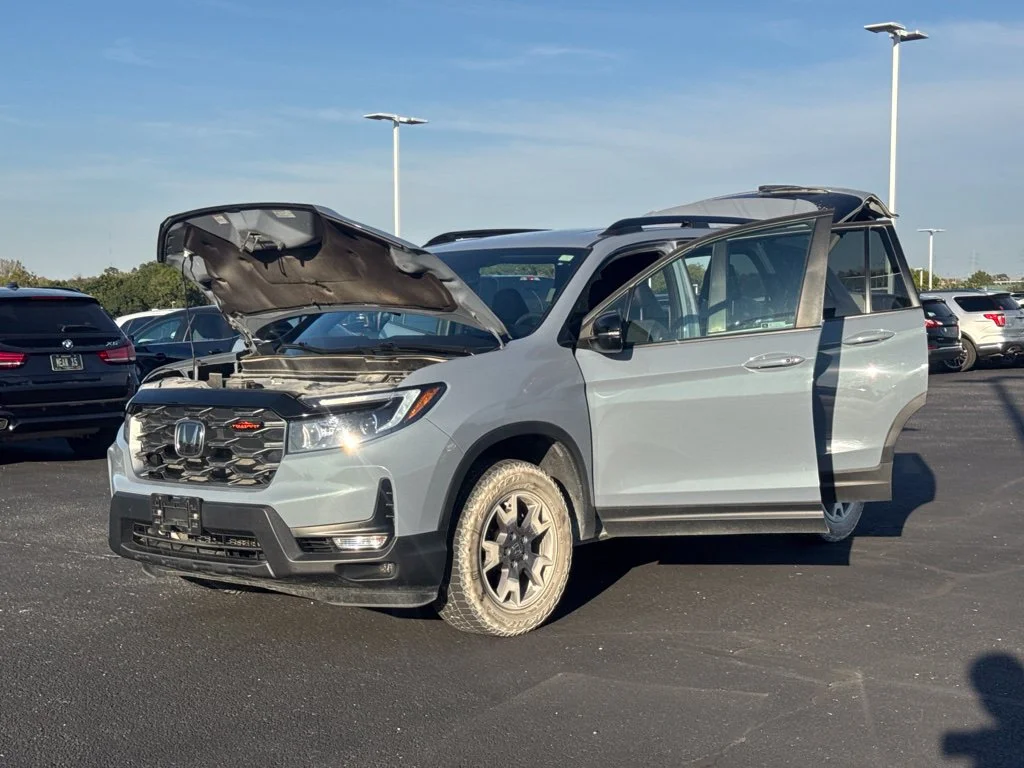 Used 2023 Gray Honda TrailSport image 15