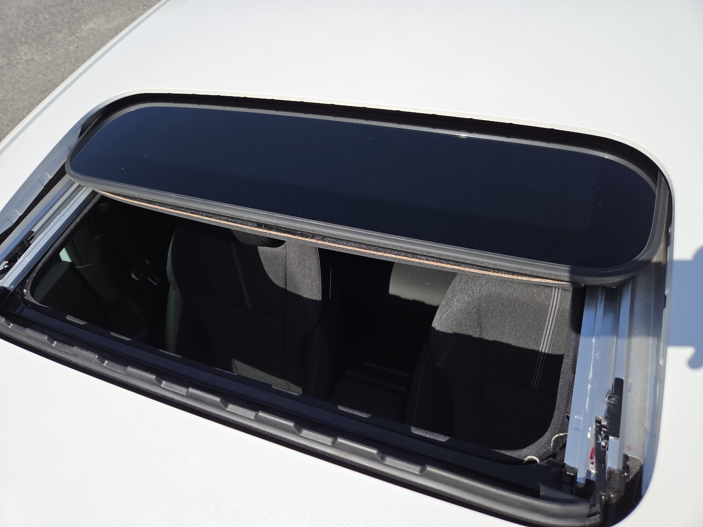 Used 2025 Platinum White Pearl Honda HYBRID SPORT image 36