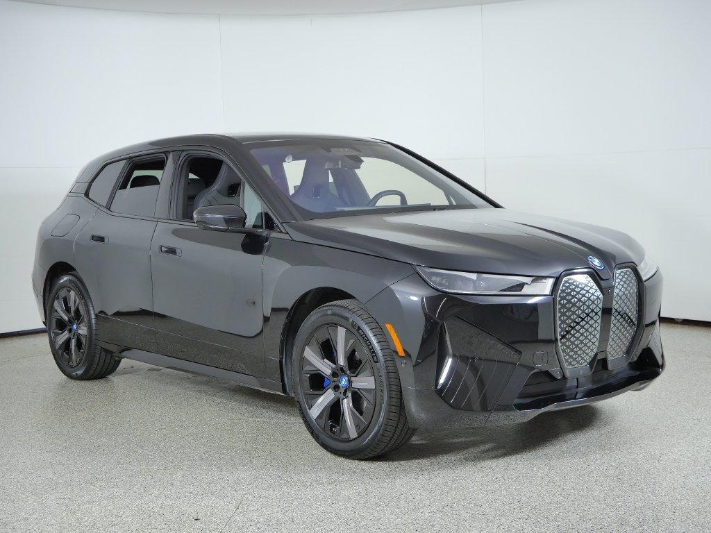 Used 2024 Black BMW xDrive50 image 8