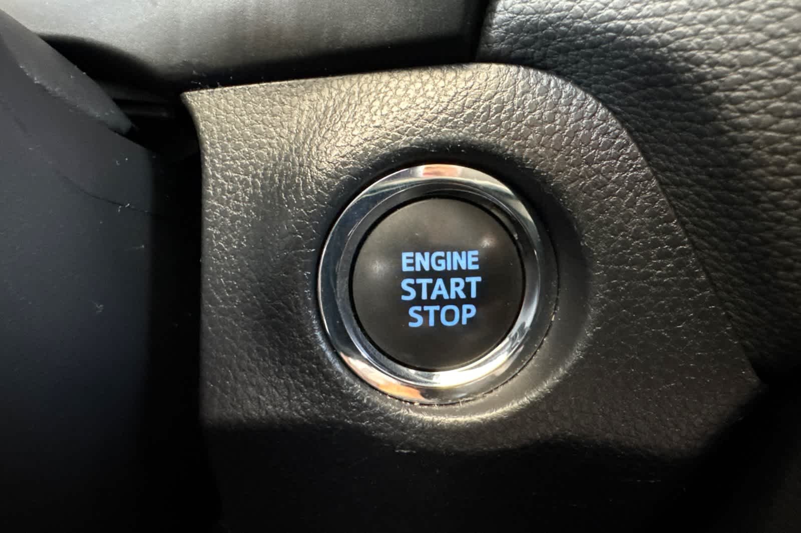 Used 2022 Silver Sky Metallic Toyota XLE image 23