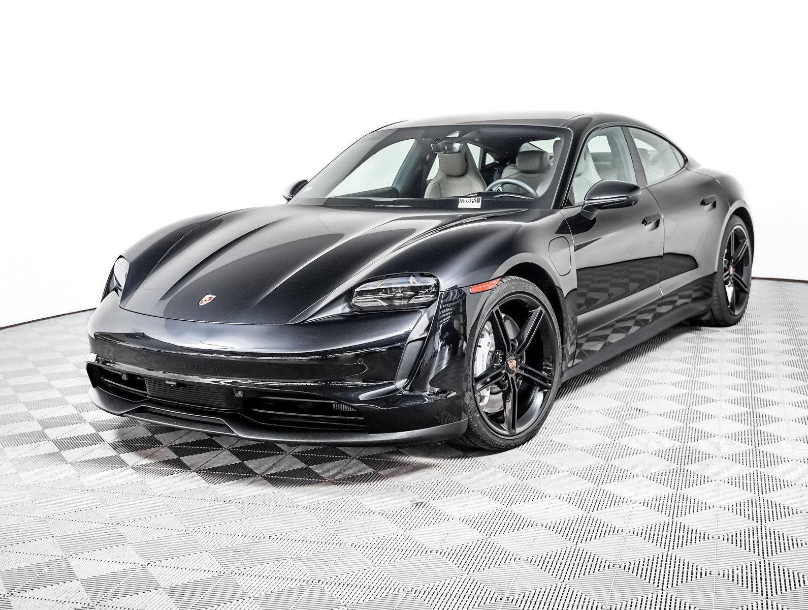 2021 Porsche Taycan 4S's photo