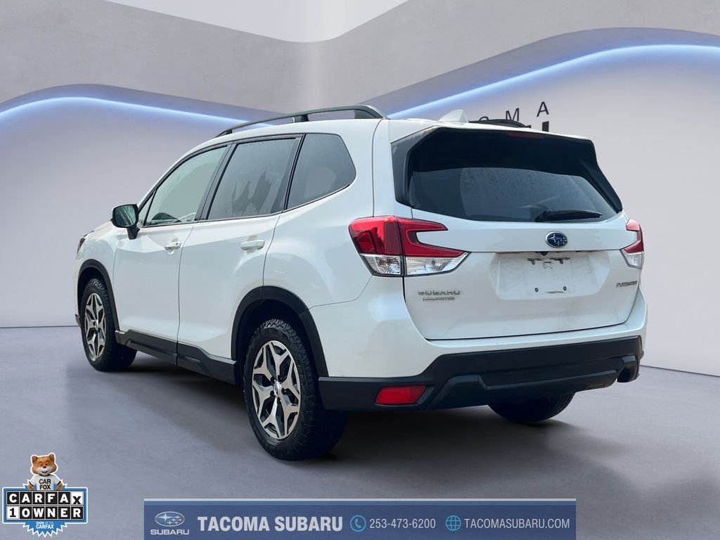 Used 2020 White Subaru Premium image 3