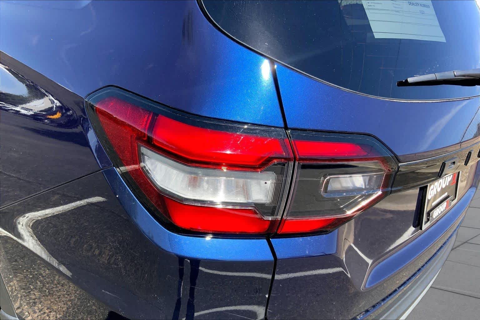 Used 2025 Obsidian Blue Pearl Honda EX-L image 27