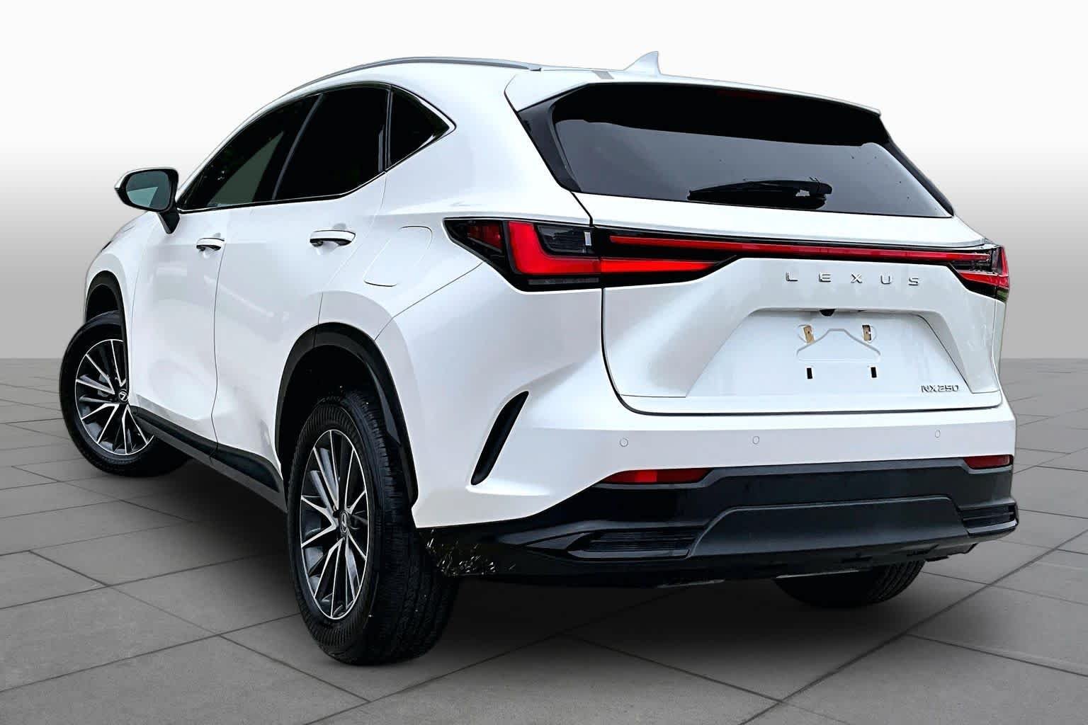 Used 2024 Eminent White Pearl Lexus Premium image 12