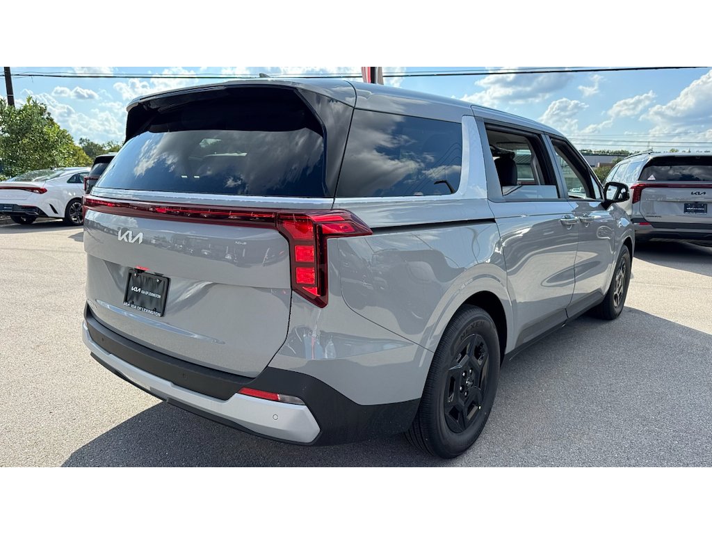 New 2027 Ceramic Silver Kia LXS image 4