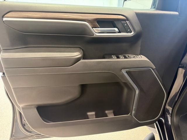 Used 2022 Dark Ash Metallic Chevrolet LT (2FL) image 16