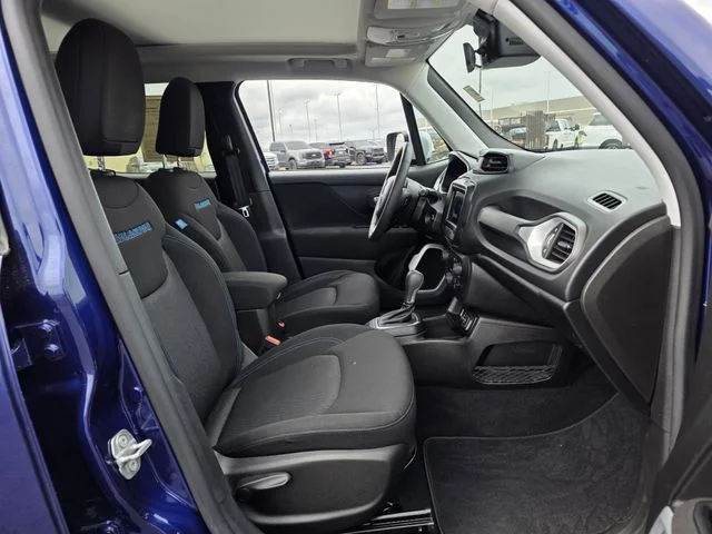 Certified Used 2021 Jetset Blue Clearcoat Jeep Latitude image 27