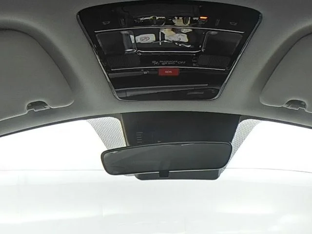 New 2026 White Hyundai SE image 32