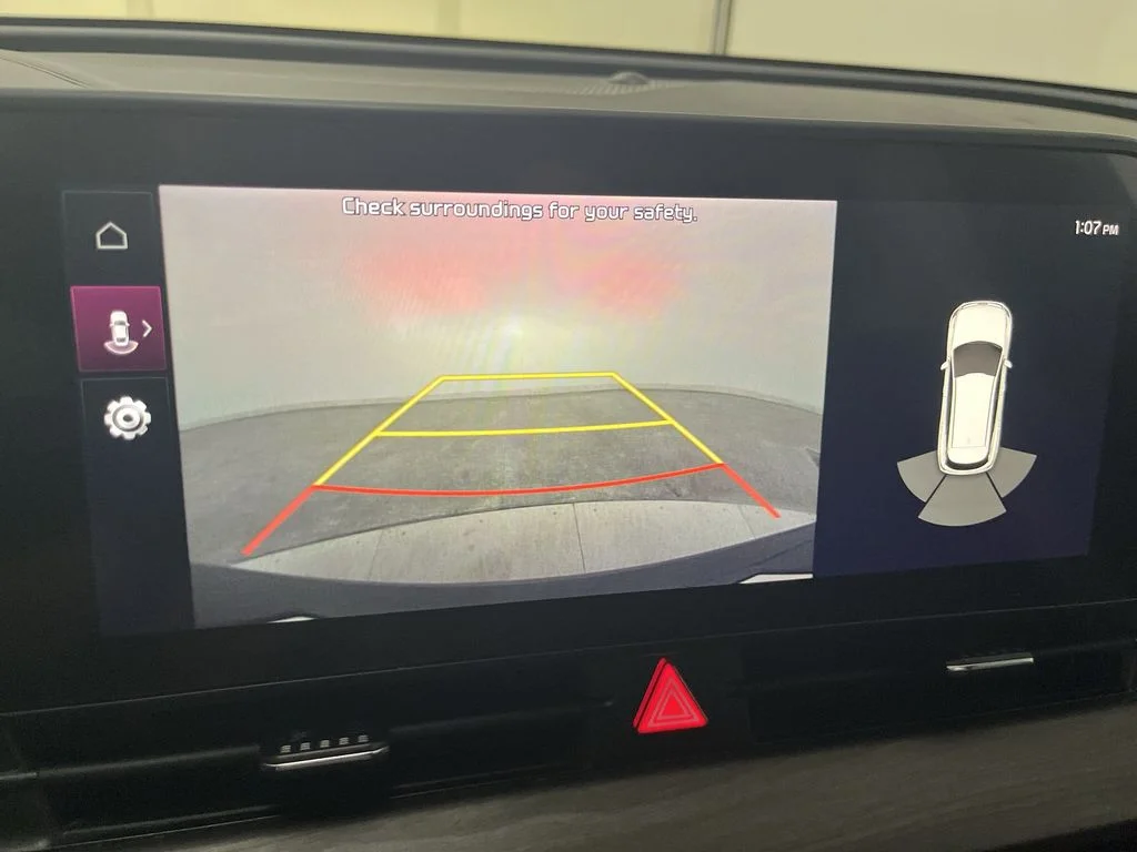 Used 2023 Red Kia X-Line image 21