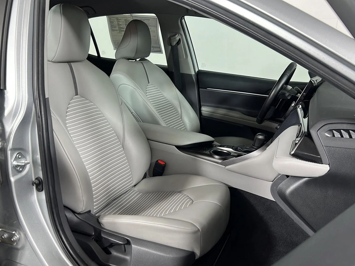 Used 2021 Celestial Silver Metallic Toyota SE image 26