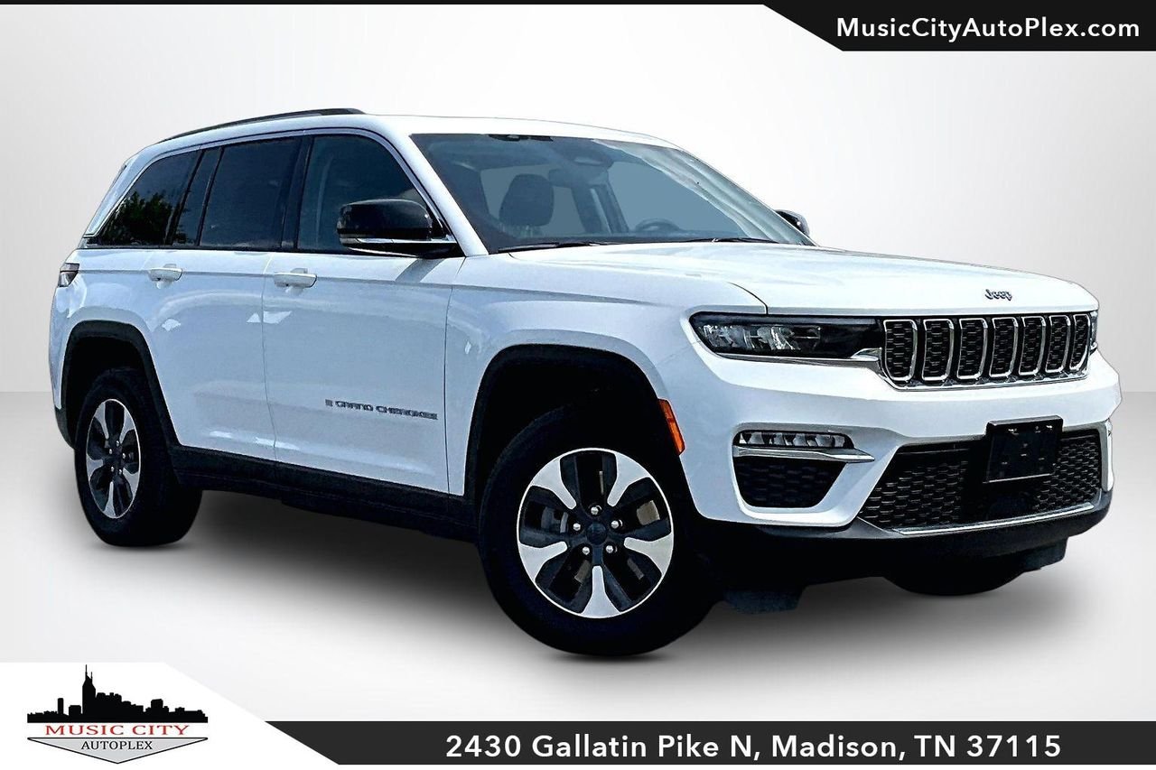 2022 Jeep Grand Cherokee 4xe 4x4's photo