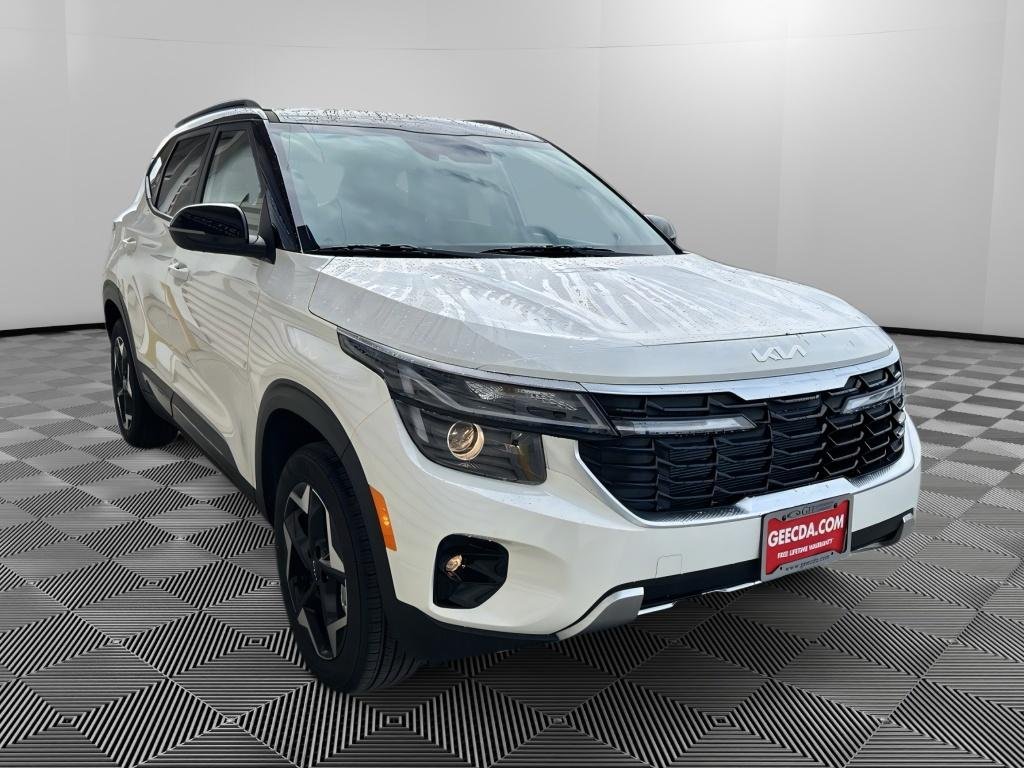 New 2026 Clear White / Black Roof Kia S image 3