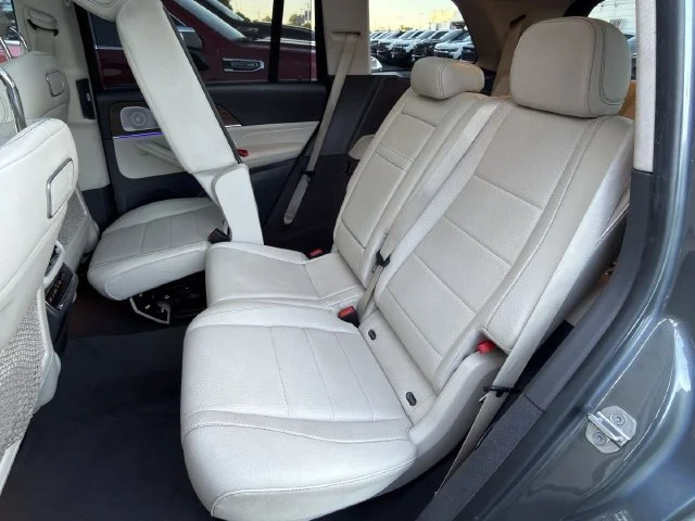 Used 2020 Gray Mercedes-Benz 4MATIC® image 29
