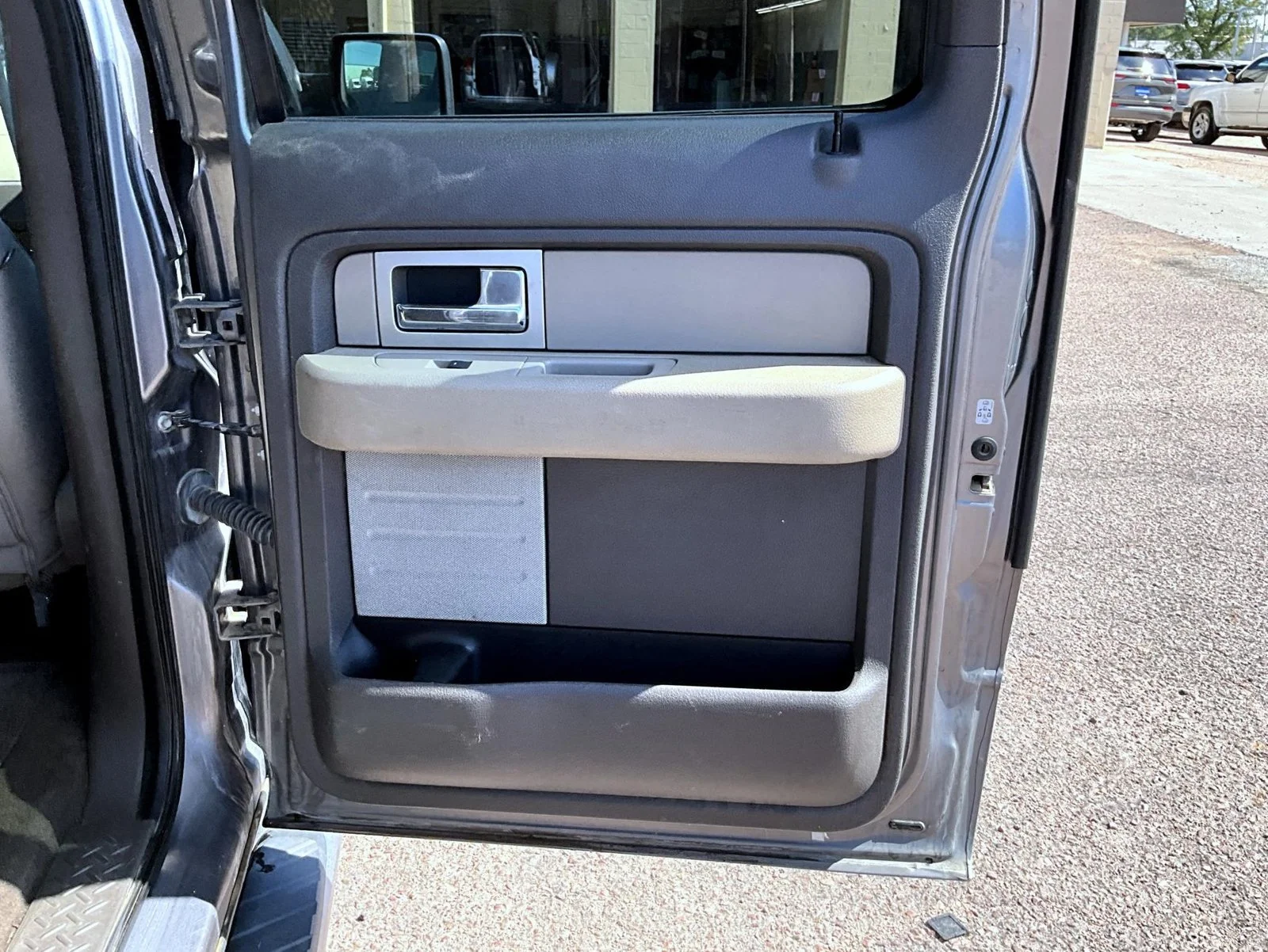Used 2010 Gray Ford XL image 20