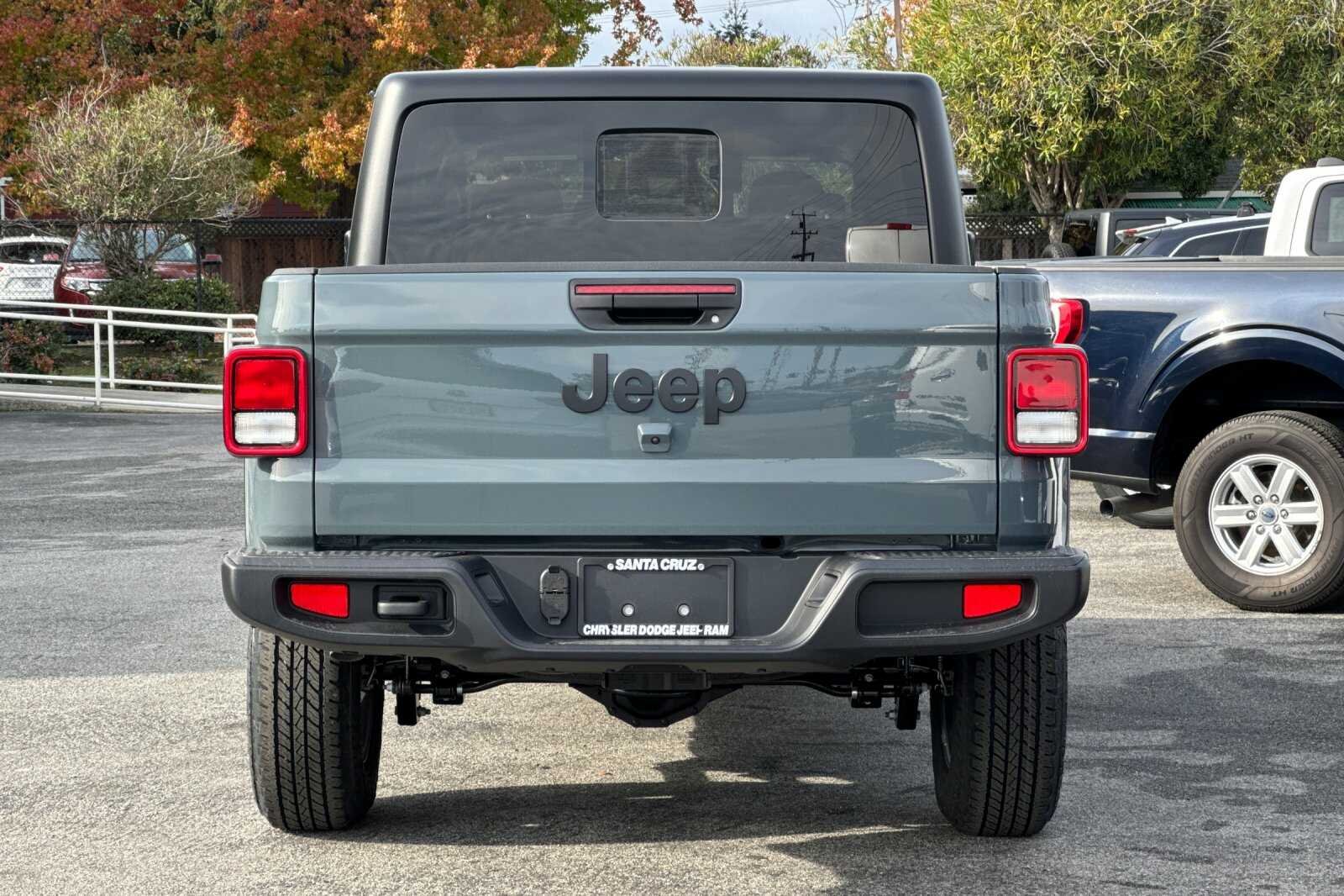 New 2026 Anvil Clear-Coat Exterior Paint Jeep Sport S image 5
