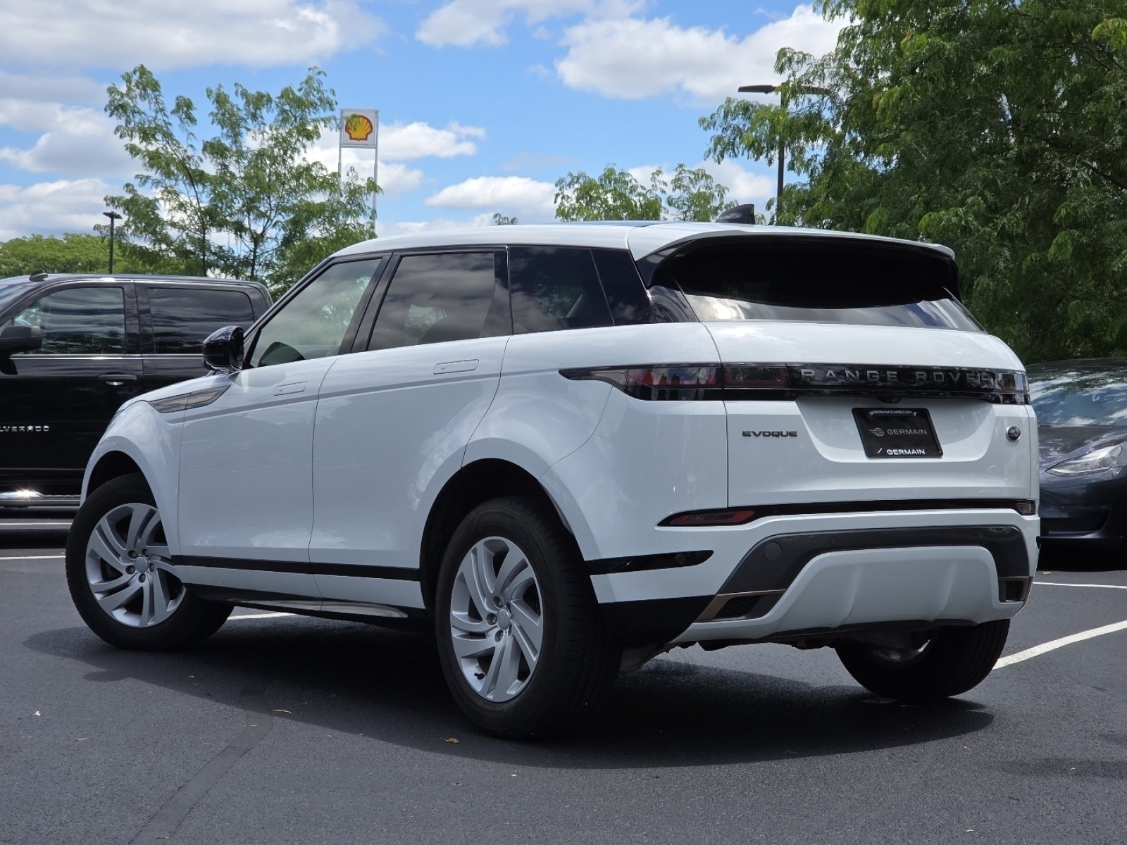 Used 2023 Fuji White Land Rover Dynamic image 21