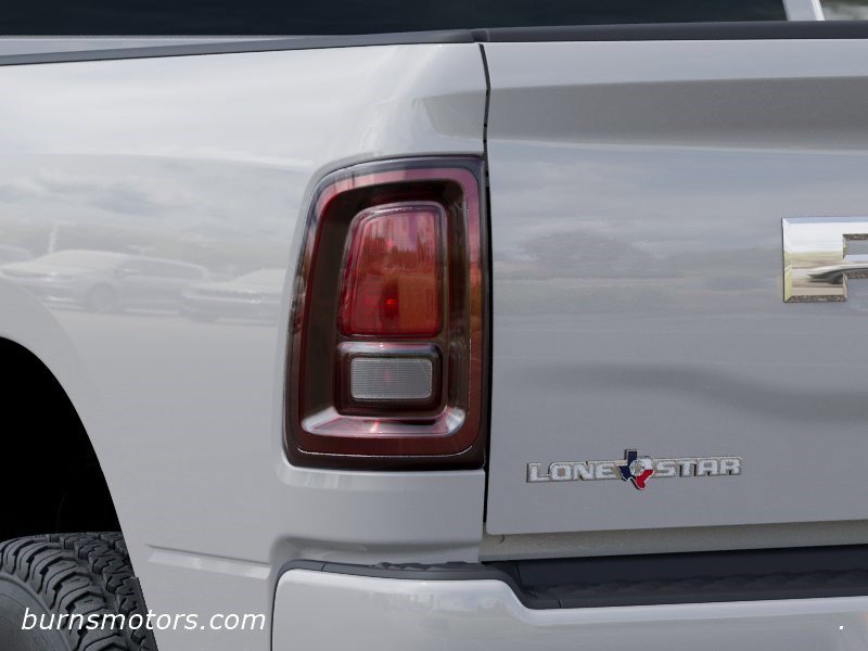 New 2026 Bright White Clear-Coat Exterior Paint RAM Lone Star image 9