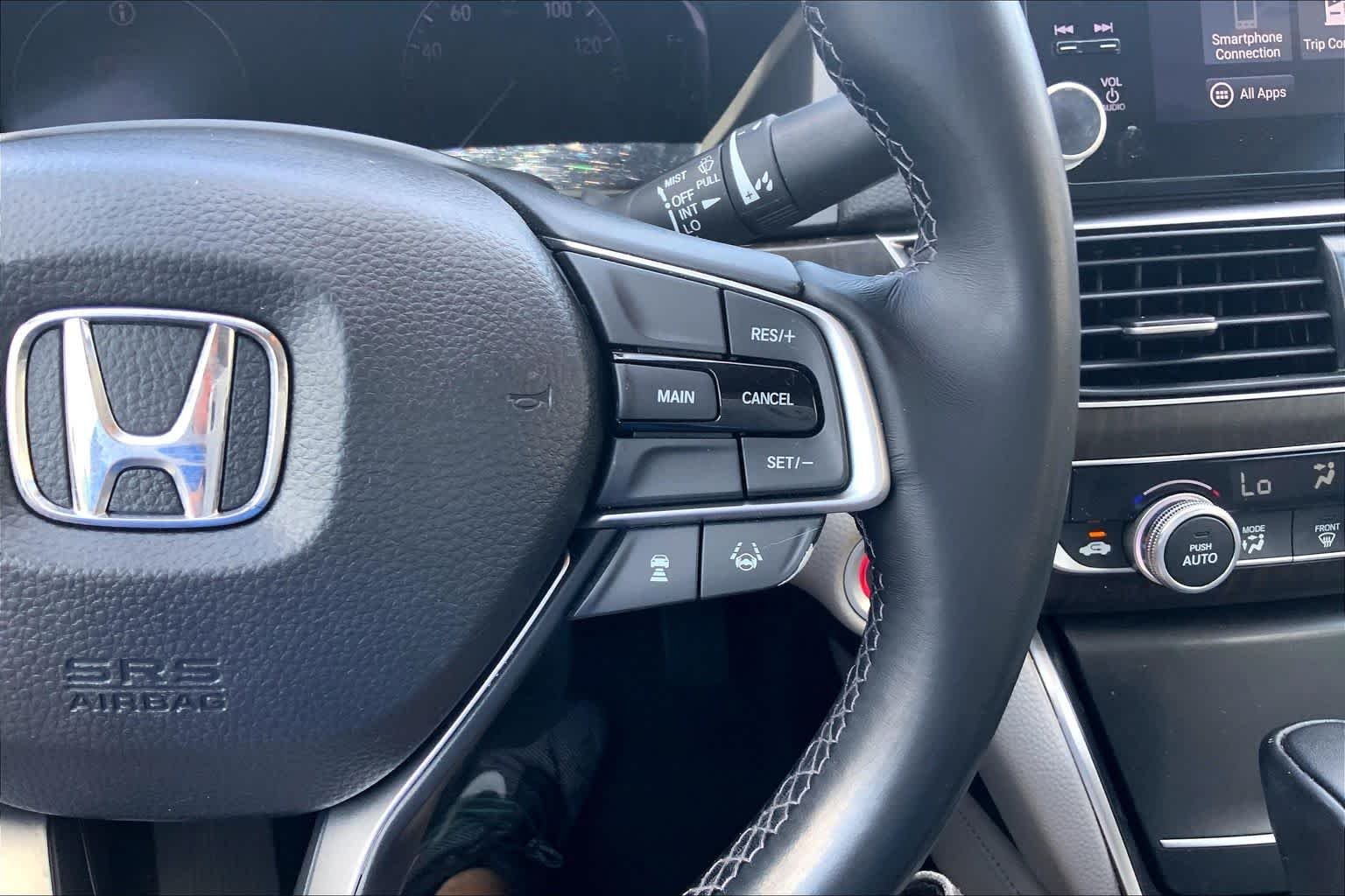 Used 2020 Obsidian Blue Pearl Honda EX-L image 24
