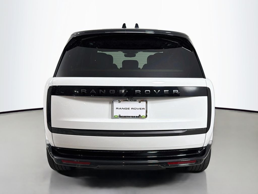 New 2026 Fuji White Land Rover SE image 6