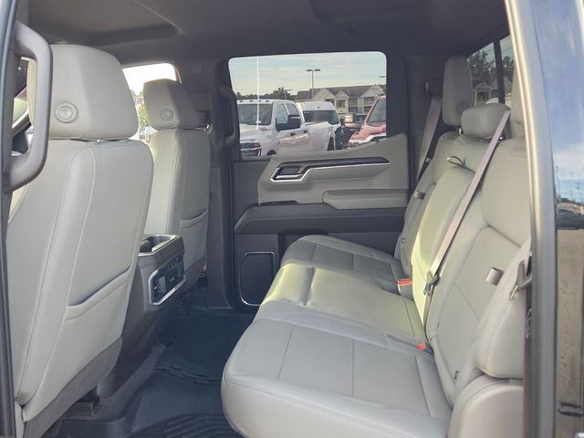 Used 2022 Black GMC SLT image 6