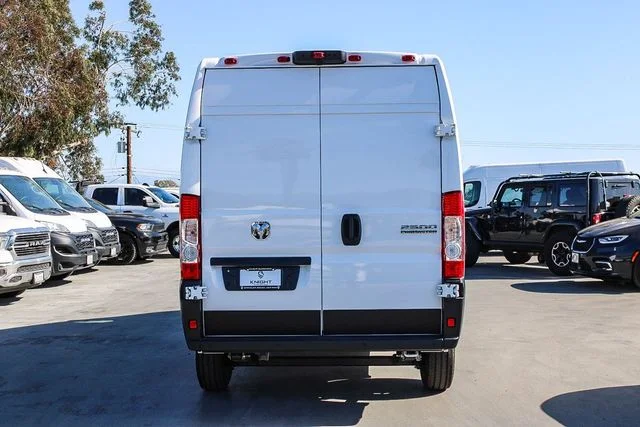 New 2026 Bright White Clear-Coat Exterior Paint RAM High Roof image 10