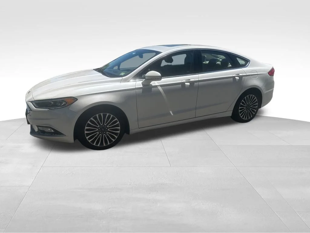 Used 2017 White Ford SE image 8