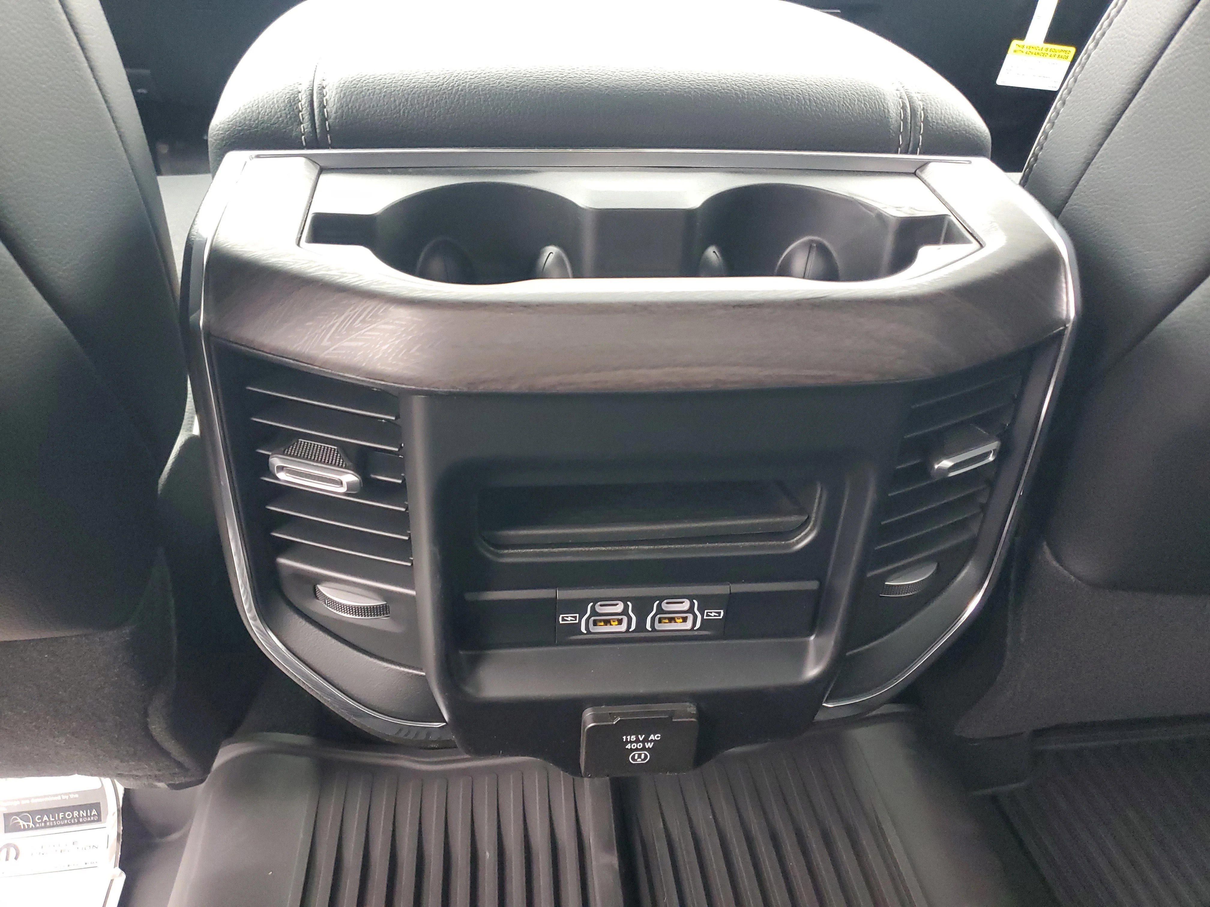 2026 RAM 3500 Laramie - Photo 20