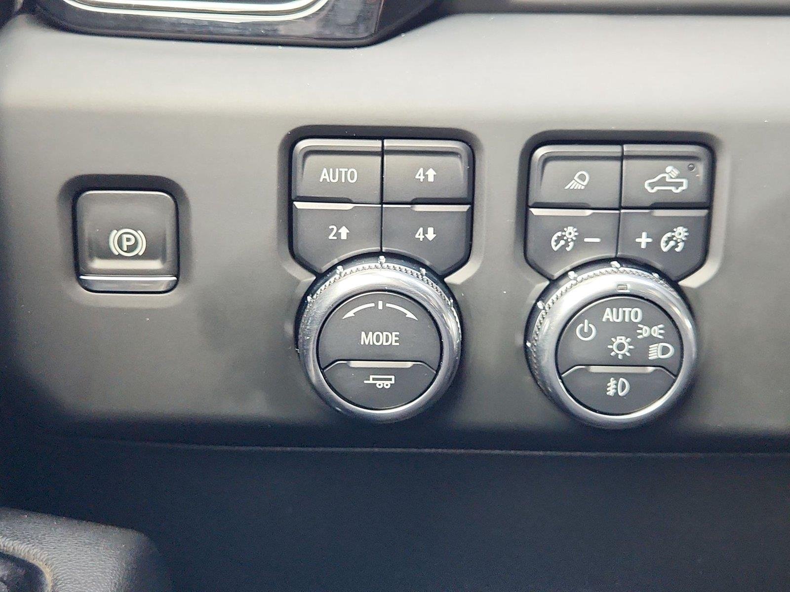 2024 GMC Sierra 2500HD AT4 - Photo 18
