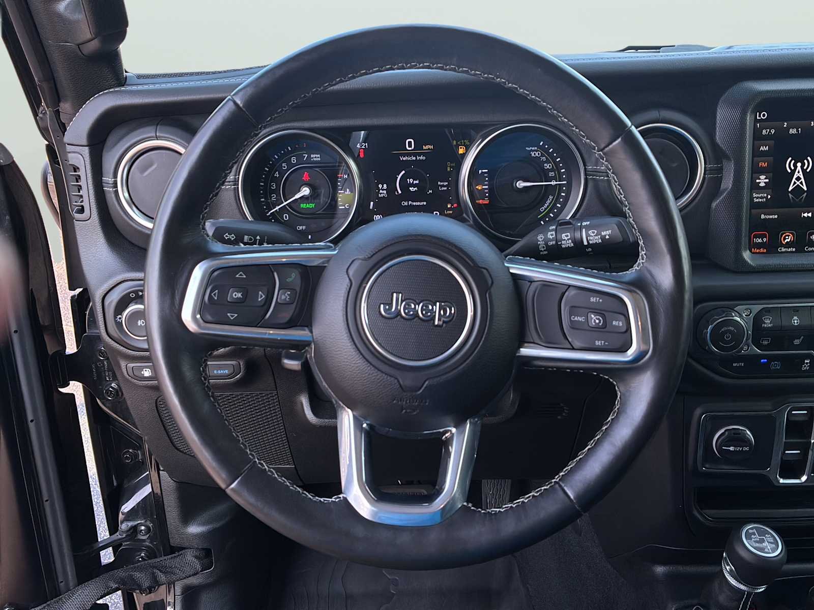 2023 Jeep Wrangler 4xe Sahara 4XE - Photo 9