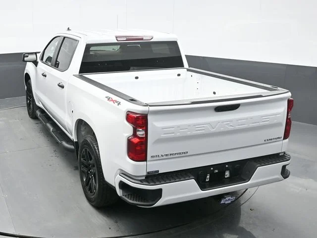 Used 2024 White Chevrolet Custom image 10