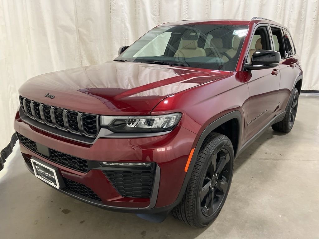 New 2026 Velvet Red Pearl-Coat Exterior Paint Jeep Limited image 18