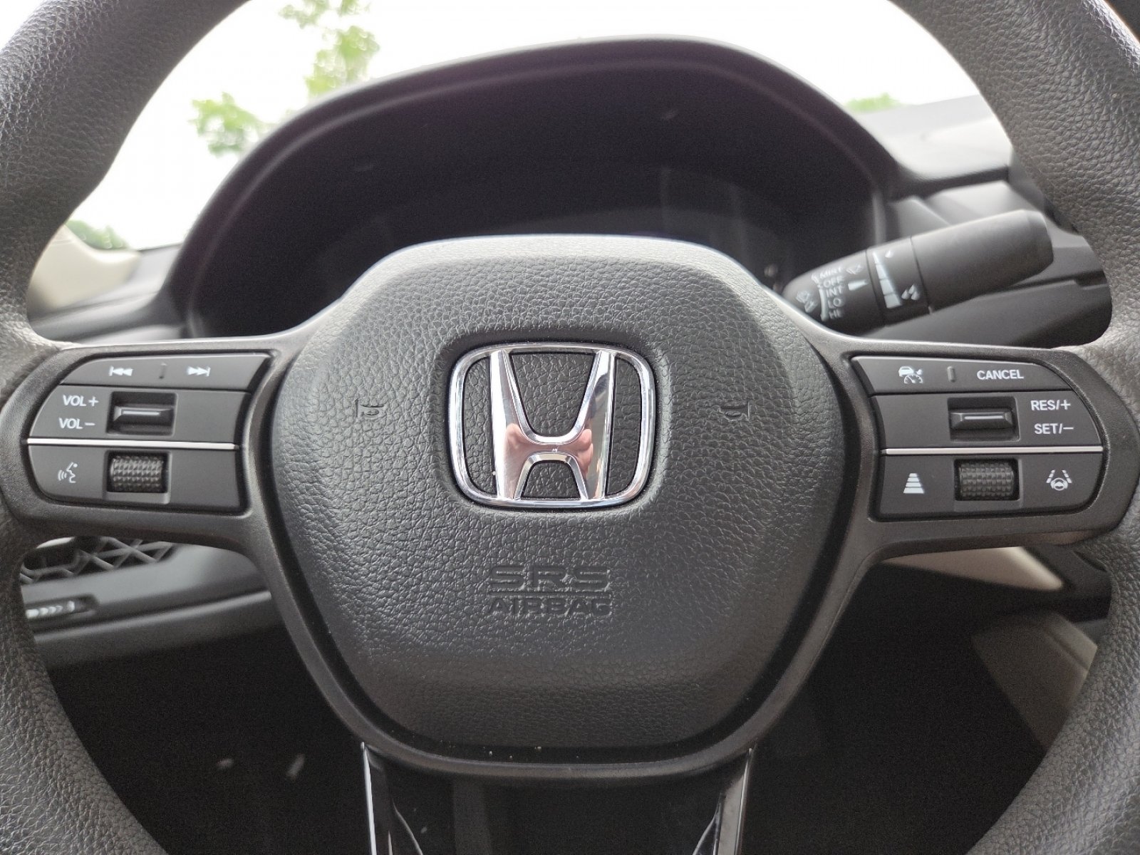 2025 Honda Accord SE - Photo 29