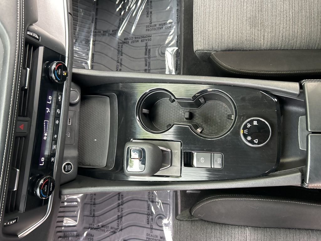 Used 2023 White Nissan SV image 16